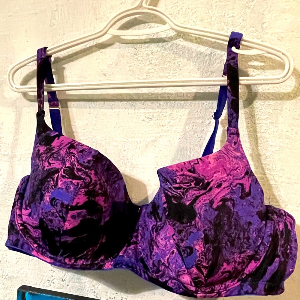 Lane Bryant bra. 42d. Never worn. No tags